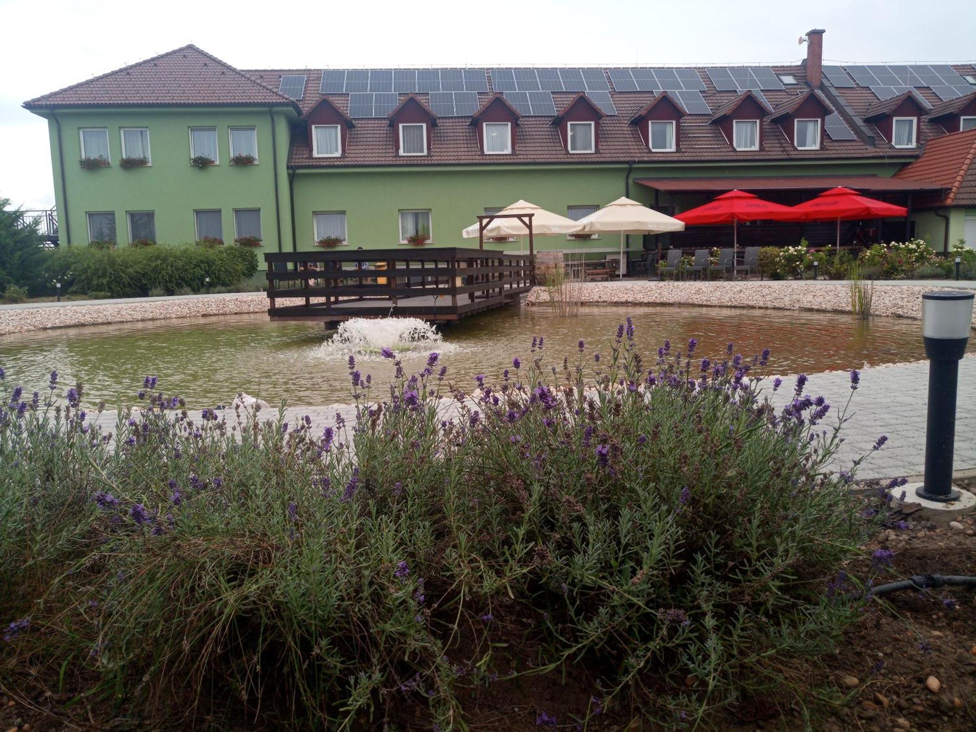Land-Plan Hotel Toltestava Extérieur photo