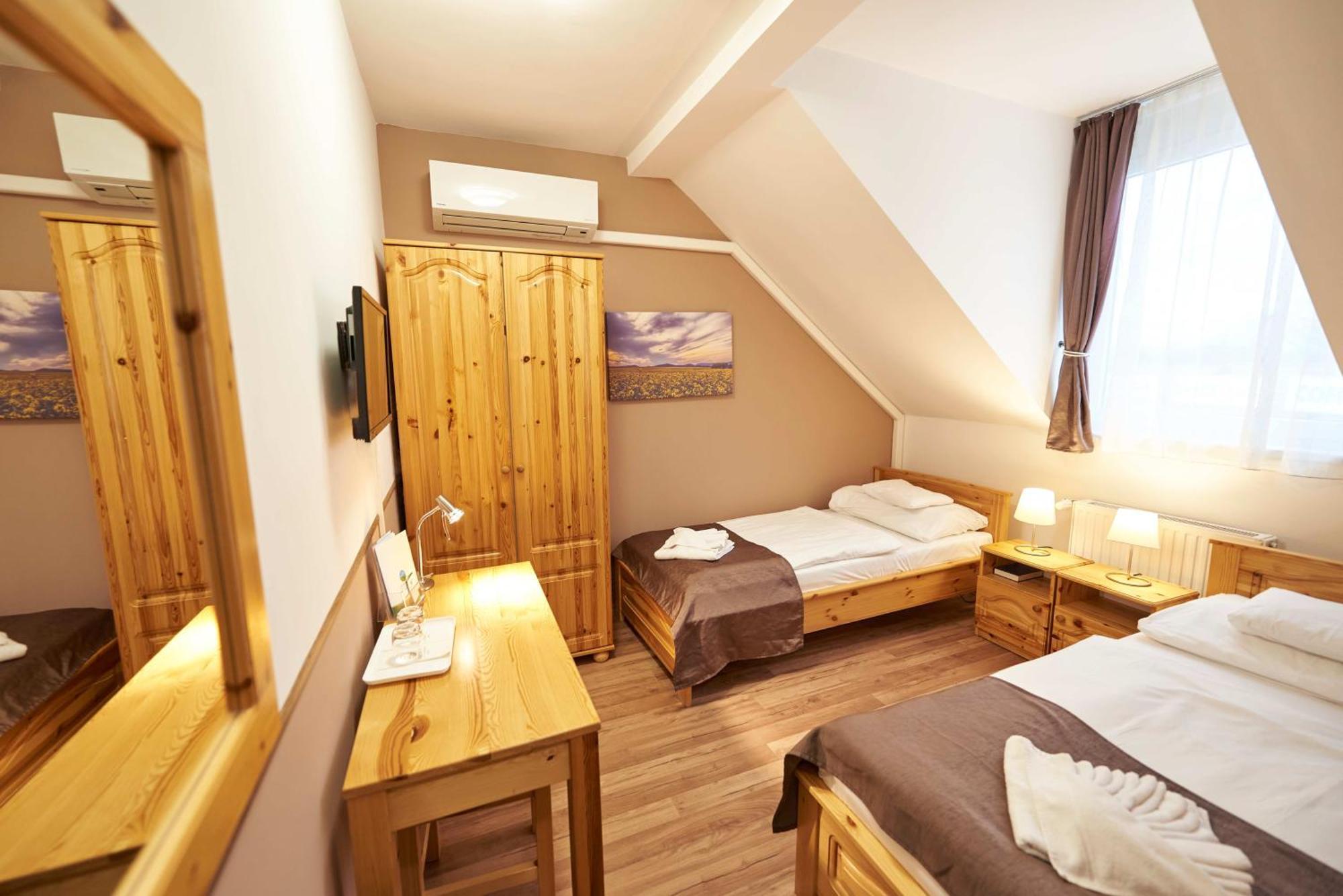 Land-Plan Hotel Toltestava Extérieur photo