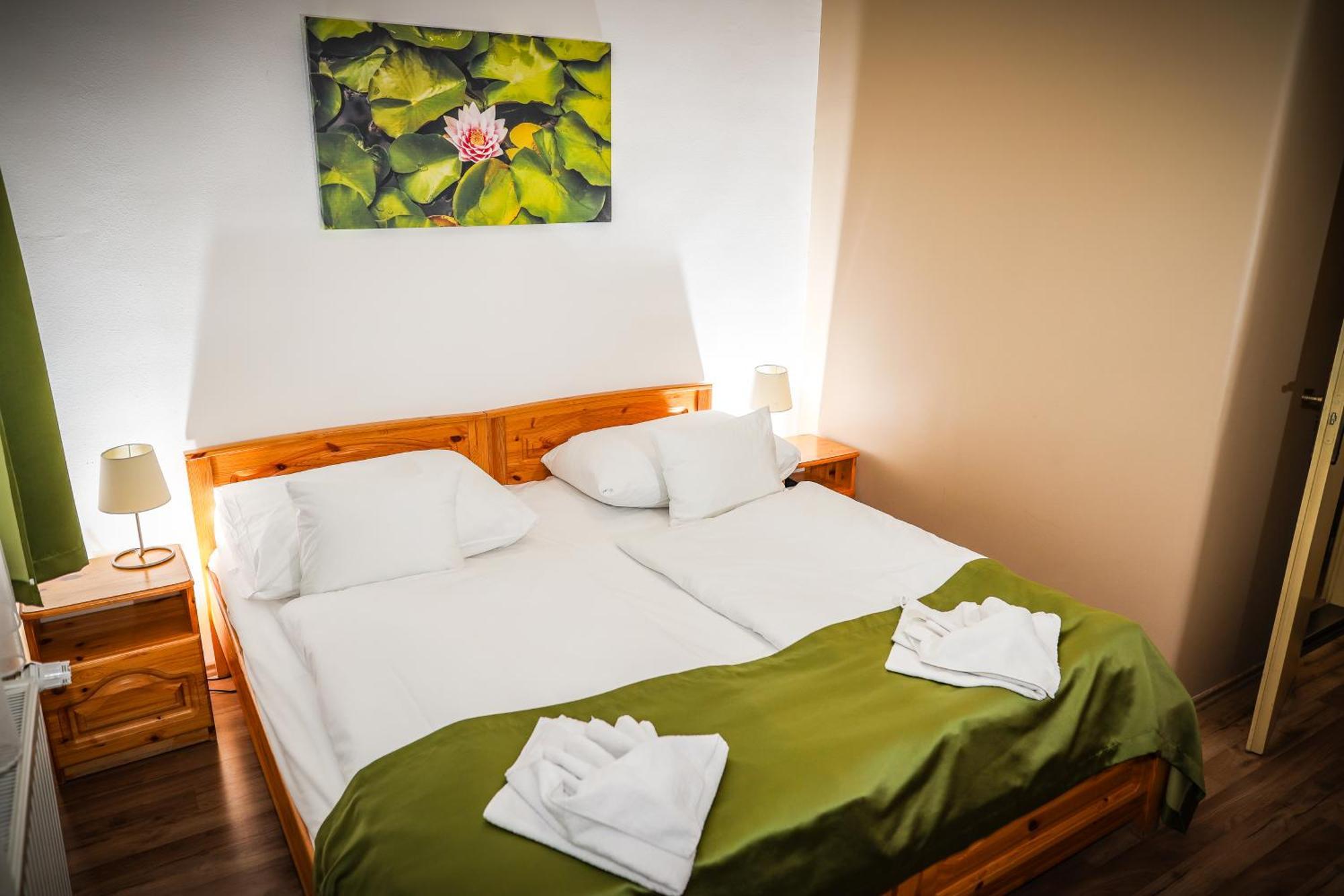 Land-Plan Hotel Toltestava Extérieur photo